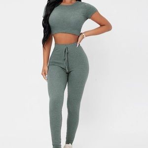 Two-Piece fitted Set